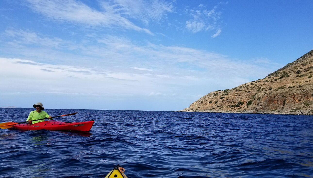 Kayaking along Rodopo peninsula