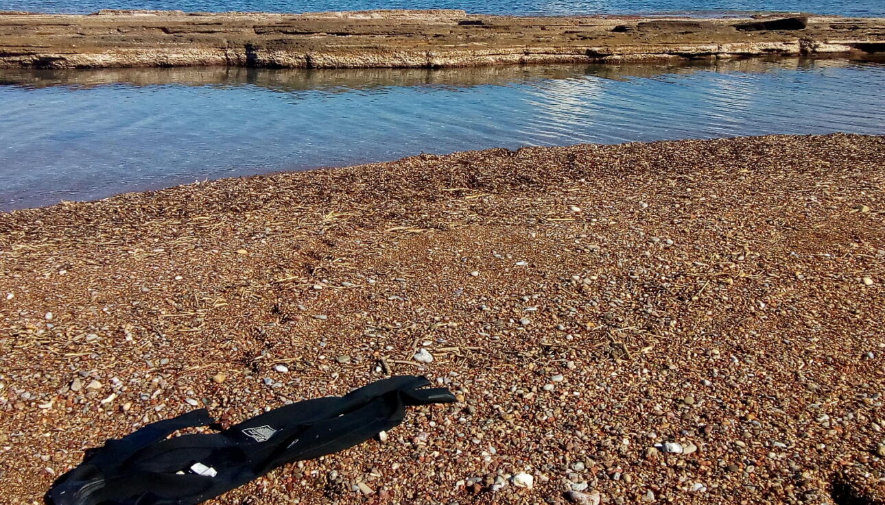 January Swim in Viglia, Kissamos